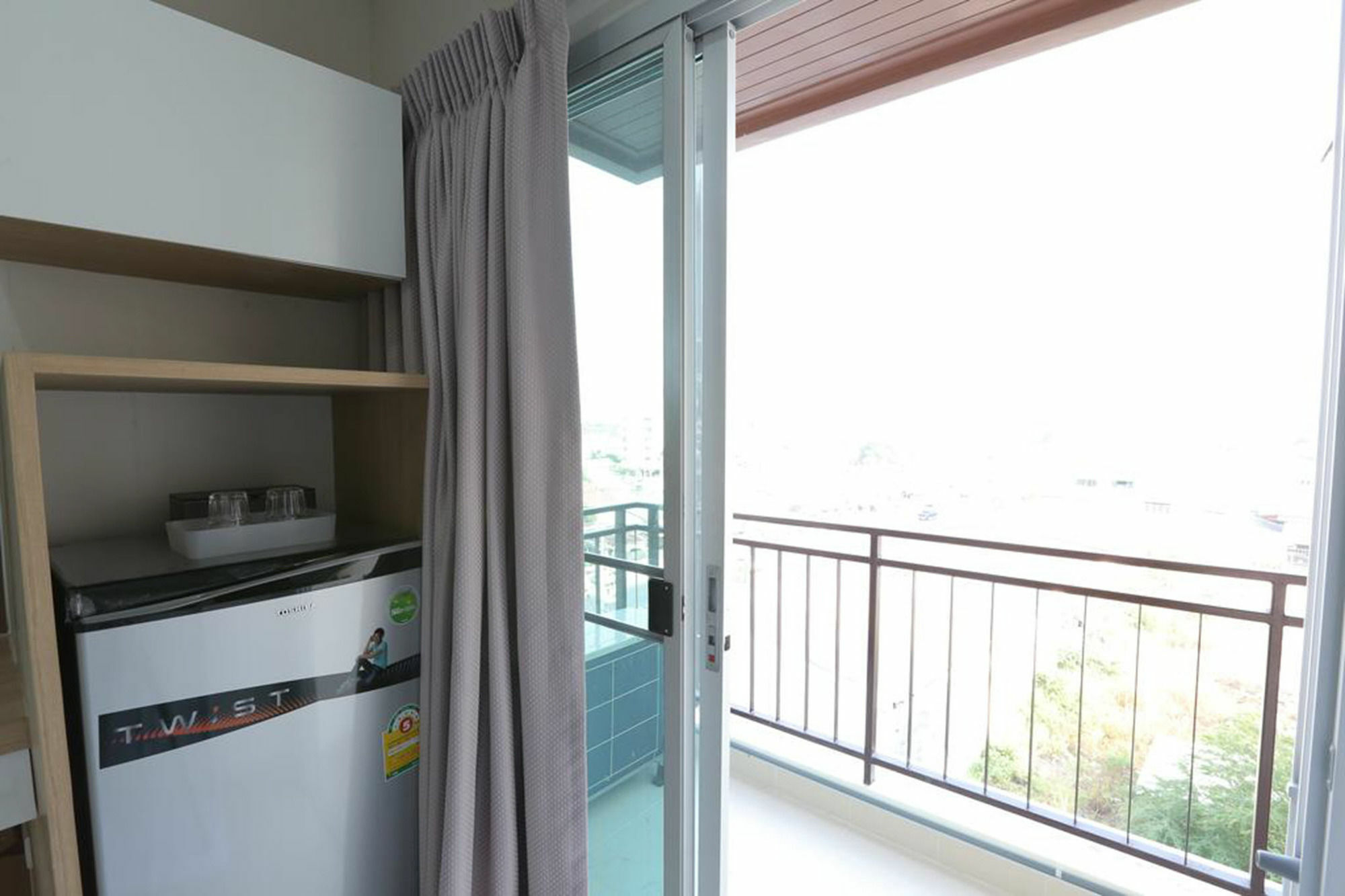 Central Place Serviced Apartment Angsila Chonburi Exterior photo